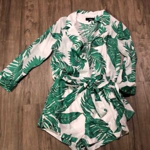 2 piece. Shorts and blazer